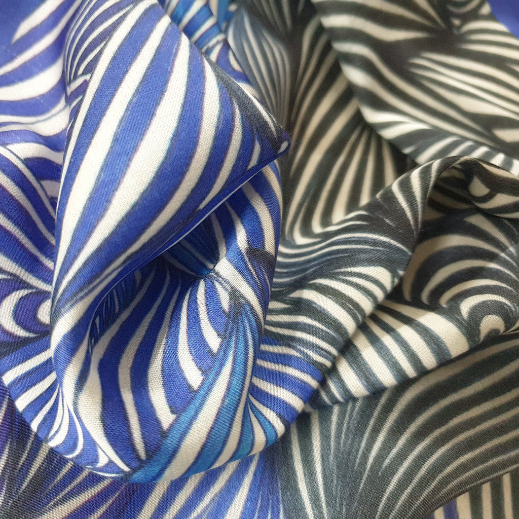 Ultramarine - Woman small scarf